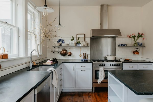 How to select the best kitchen island lighting for a UK home?